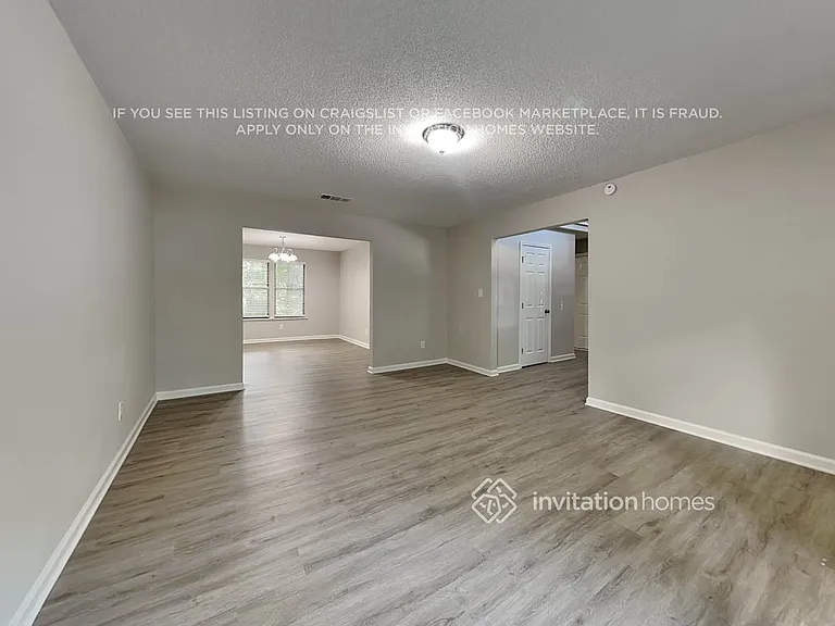 2505 Desiree Way — Photo 13