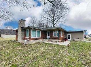 800 Hanover St, Germantown, IL 62245