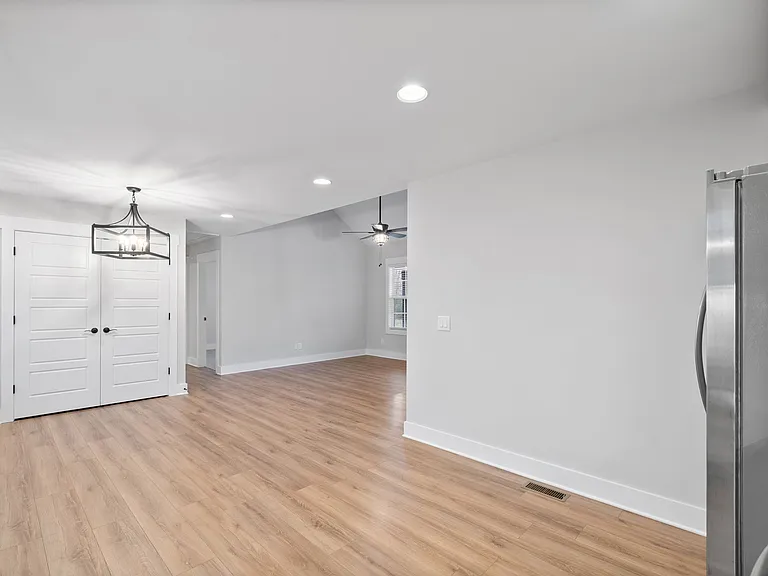 205 Maple St #A — Photo 4
