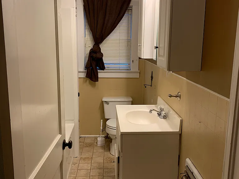 617 Compton St — Photo 9