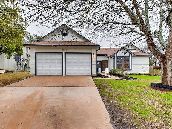 3rd image of 1707 Gracy Farms Ln
