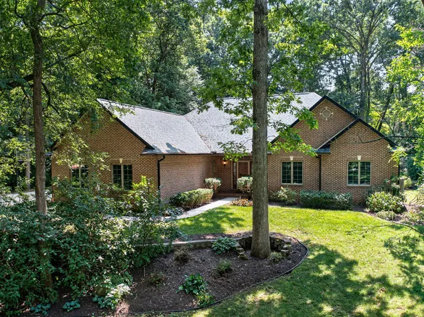 33141 Glen Eagle Ct, Niles, MI 49120