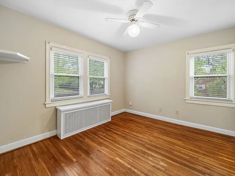 932 Woodrow Ave — Photo 56