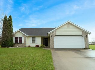 1382 S Sherman St, Columbia City, IN 46725