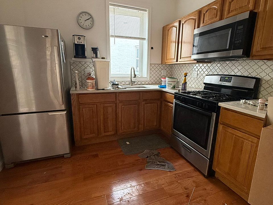 1st image of 127 Bay 35th St APT 1