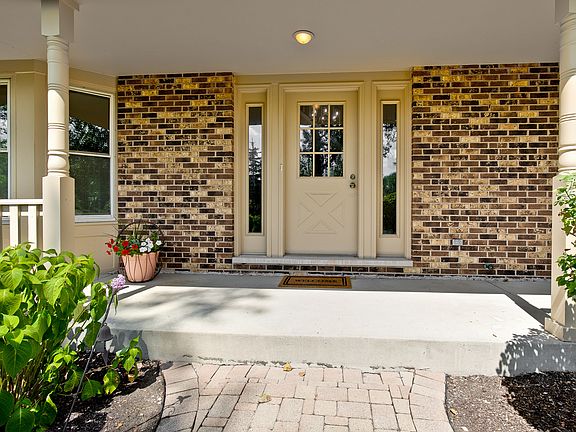 3rd image of 1738 White Fence Ln