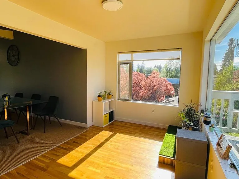 4427 211th St SW — Photo 3