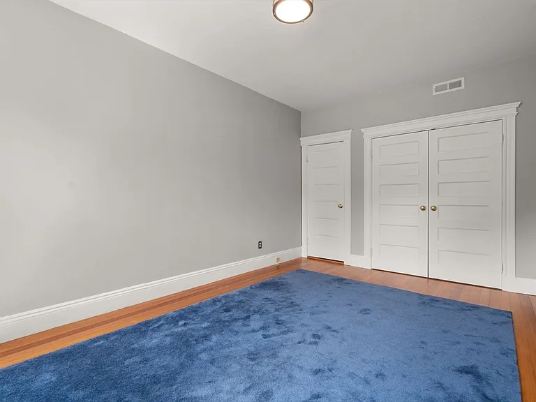 1863 Beacon St #1 — Photo 16