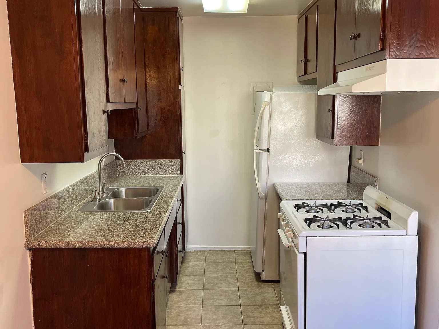 1 bed, 800 sqft, $2,000 — Photo 4