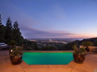 3823 Skyfarm Dr, Santa Rosa, CA 95403