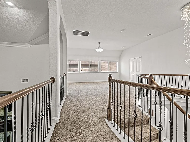 765 Philmont Rd — Photo 28