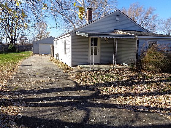 3rd image of 426 N Meridian St