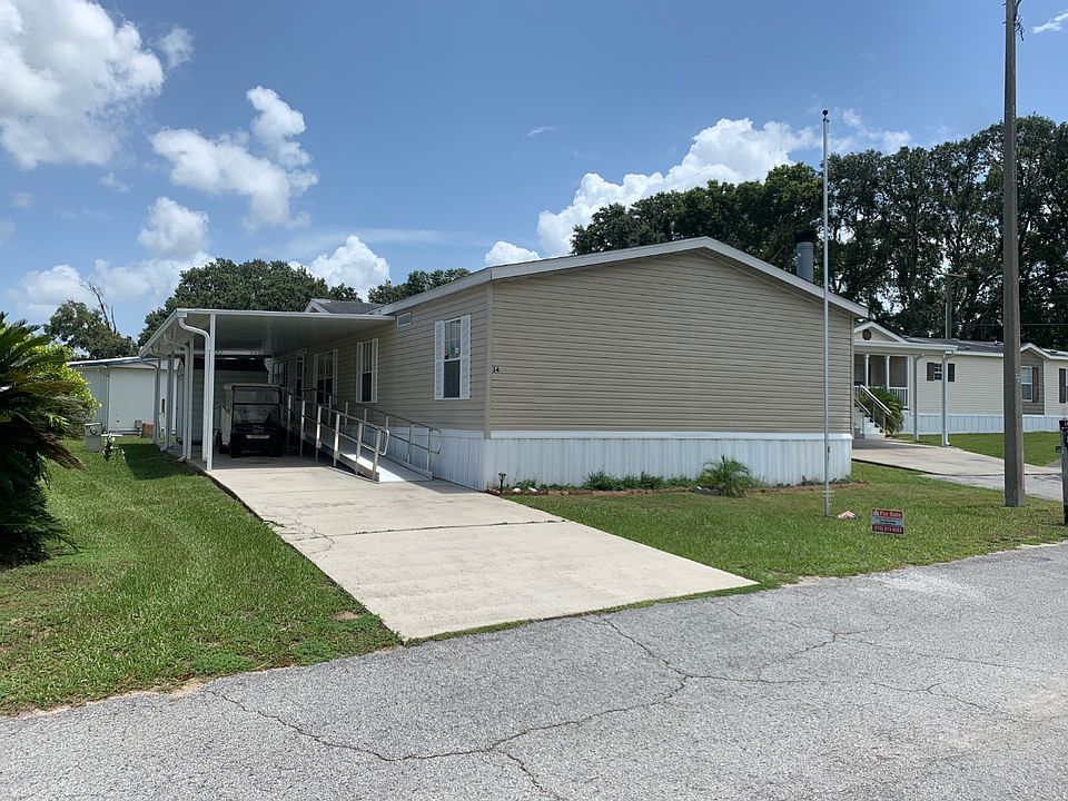1st image of 34 Oakwood Dr