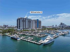 1900 Sunset Harbour Dr