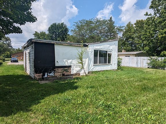 3rd image of 1595 Joy St