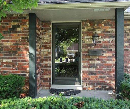 3rd image of 10044 Hardy Dr
