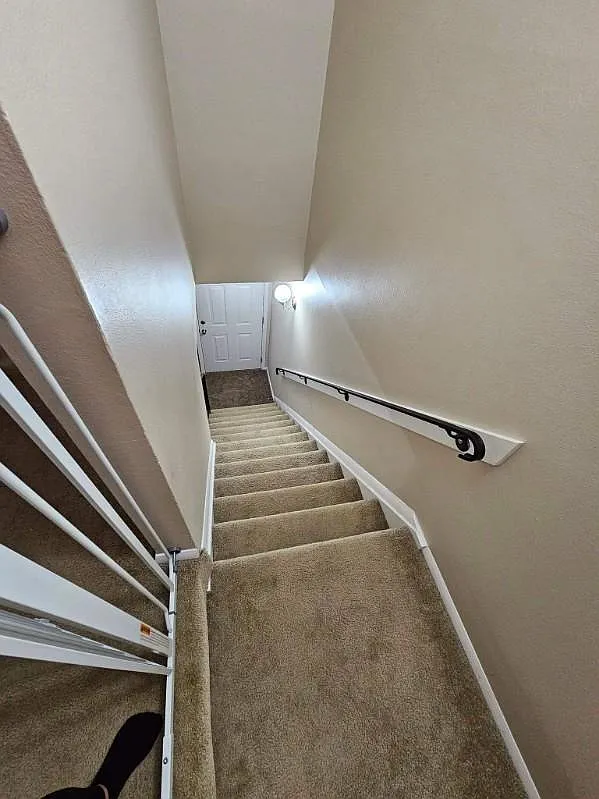 Building Photo - 6074 Norwell Dr
