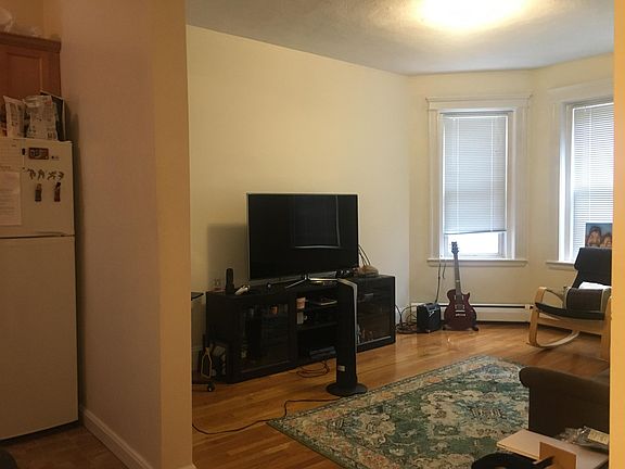 5th image of 1842 Commonwealth Ave APT 10