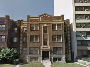 652 W. Gordon Terrace, Chicago, IL 60613