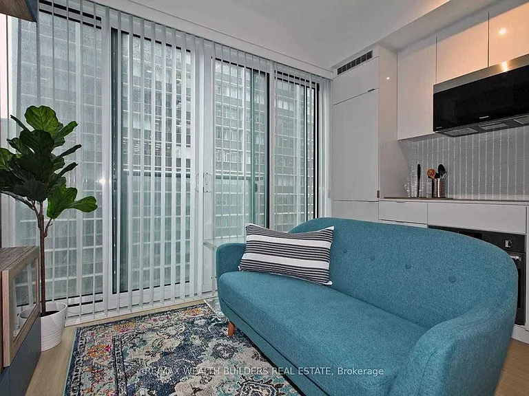 7 Grenville St #1108 — Photo 9