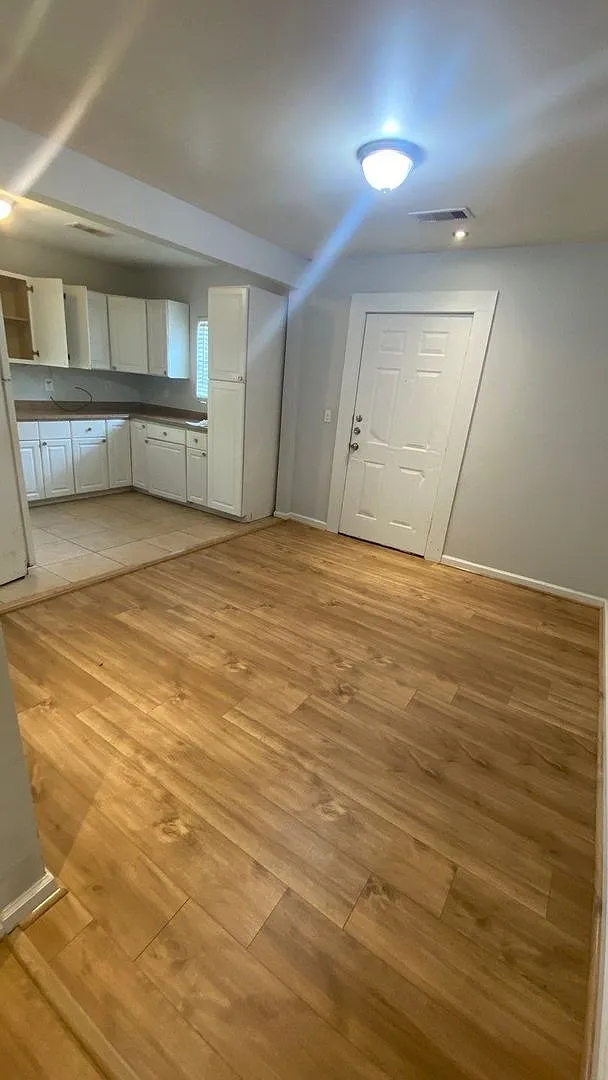 1918 Oleander Drive - Section 8 Welcome!! Ask About Our No Cash Security Deposit Option — Photo 3