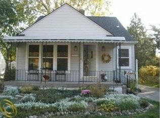 2379 Earlmont Rd, Berkley, MI 48072