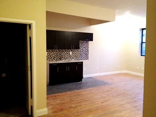Sold by Capri Jet Realty Corp | media 1
