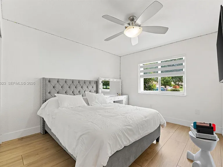 16841 SW 5th Ct — Photo 18