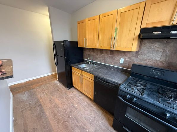 121 Garrison Ave #42