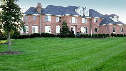 4th image of 20 Sunnyside Ln