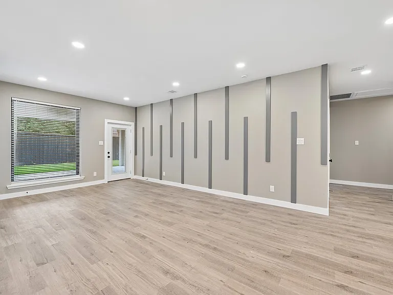3337 Whirlaway Rd — Photo 3
