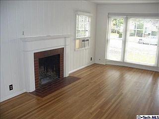 3rd image of 1155 N Vinedo Ave