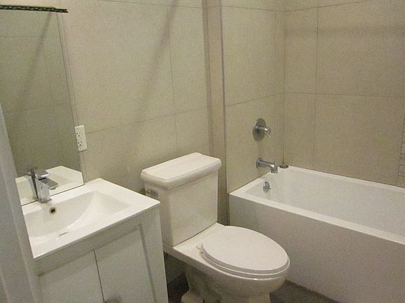 4th image of 1556 Greene Ave #C