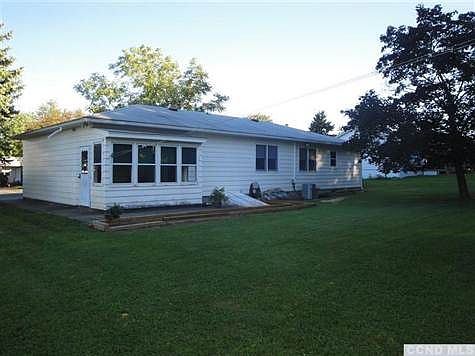 3rd image of 299 Anthony Ave