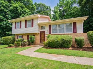 1511 Northbrook Dr, Charlotte, NC 28216