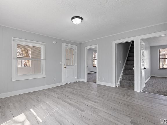 5th image of 206 Ormsby St