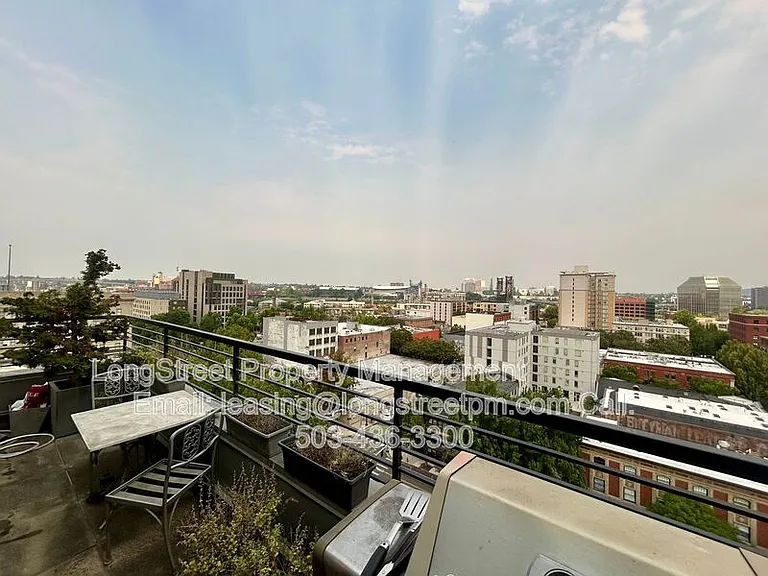 300 NW 8th Ave #902 — Photo 44