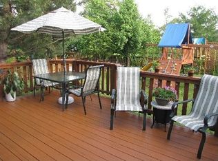 2052 Crossing Ln, Naperville, IL 60540