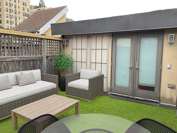 5th image of 314 W 94th St APT 6F