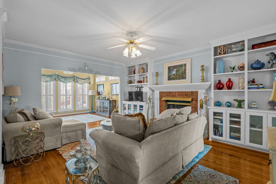 next background image