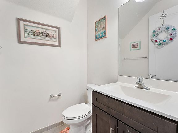 3rd image of 5295 Santa Maria Avenue