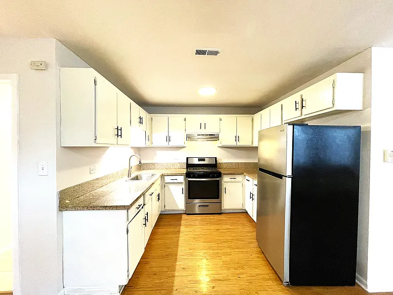 3227 S Aberdeen St #1M — Photo 5