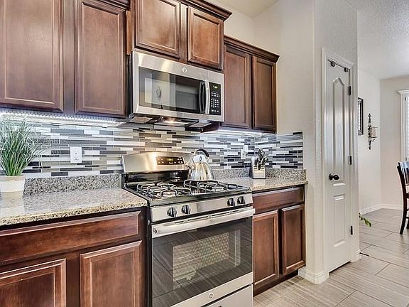 3rd image of 13547 Hazlewood St