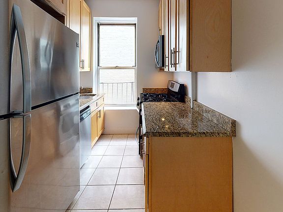4th image of 1306 St Nicholas Ave APT 42
