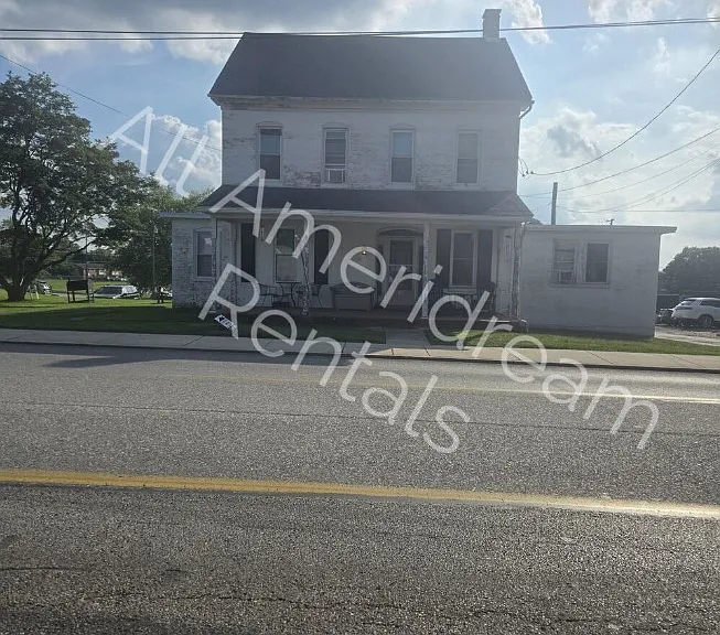 930 Carlisle St — Photo 1