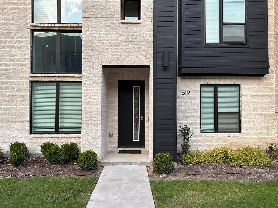 619 Arapaho Dr