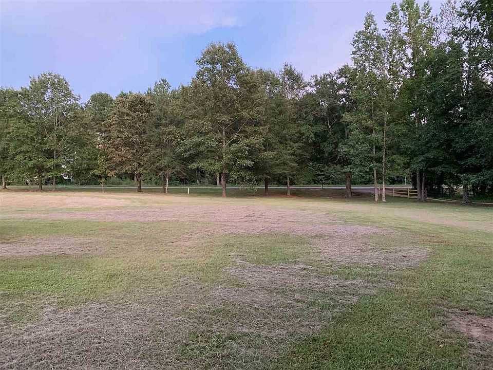 2nd image of 2240 Star Rd