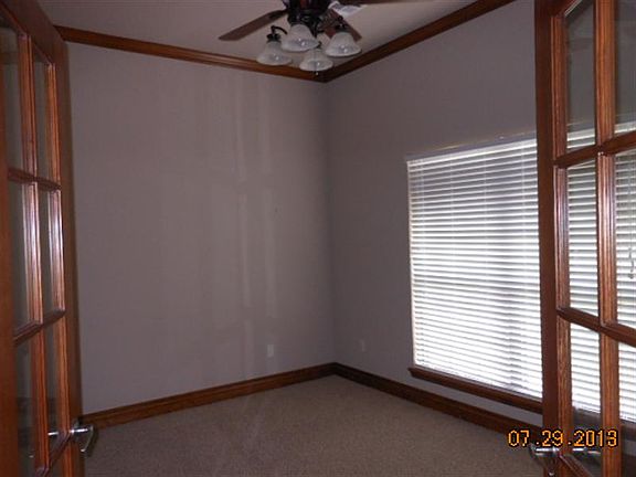 5th image of 1048 Pierce Ave NW