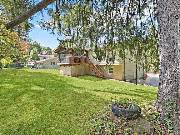 4th image of 17 Medway Ave