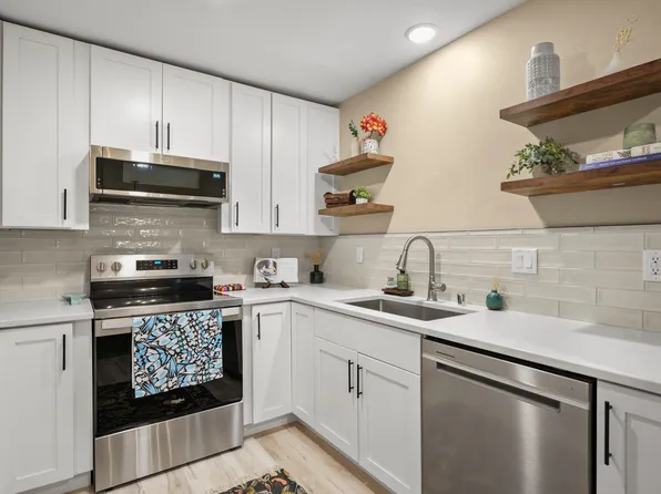 4426 White Aspen Rd, Madison, WI 53704